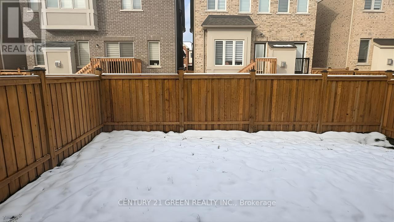 3943 Koenig Road, Burlington, Ontario  L7M 0Z8 - Photo 11 - W12614392