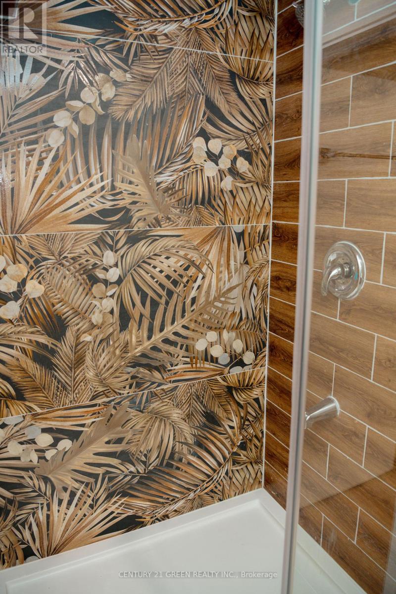 3943 Koenig Road, Burlington, Ontario  L7M 0Z8 - Photo 19 - W12614392