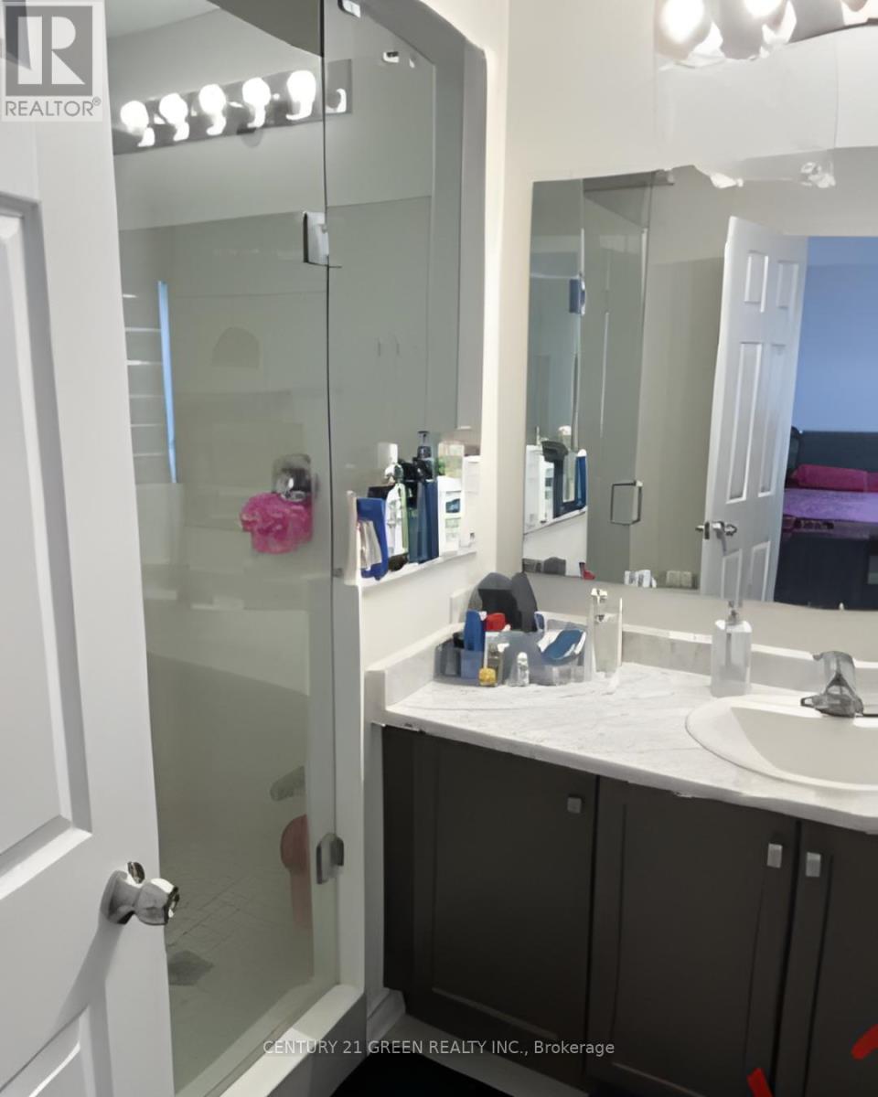 3943 Koenig Road, Burlington, Ontario  L7M 0Z8 - Photo 7 - W12614392