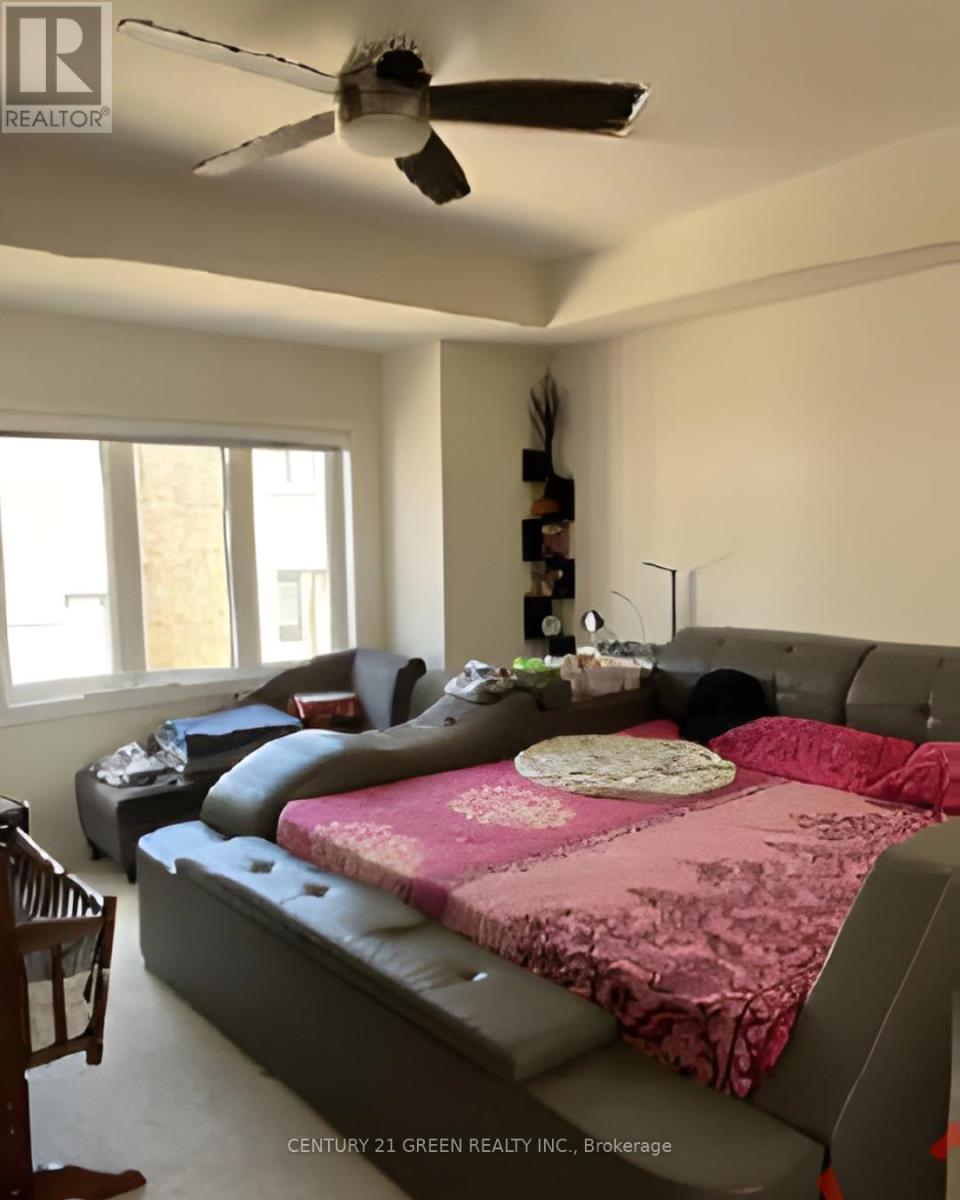 3943 Koenig Road, Burlington, Ontario  L7M 0Z8 - Photo 9 - W12614392