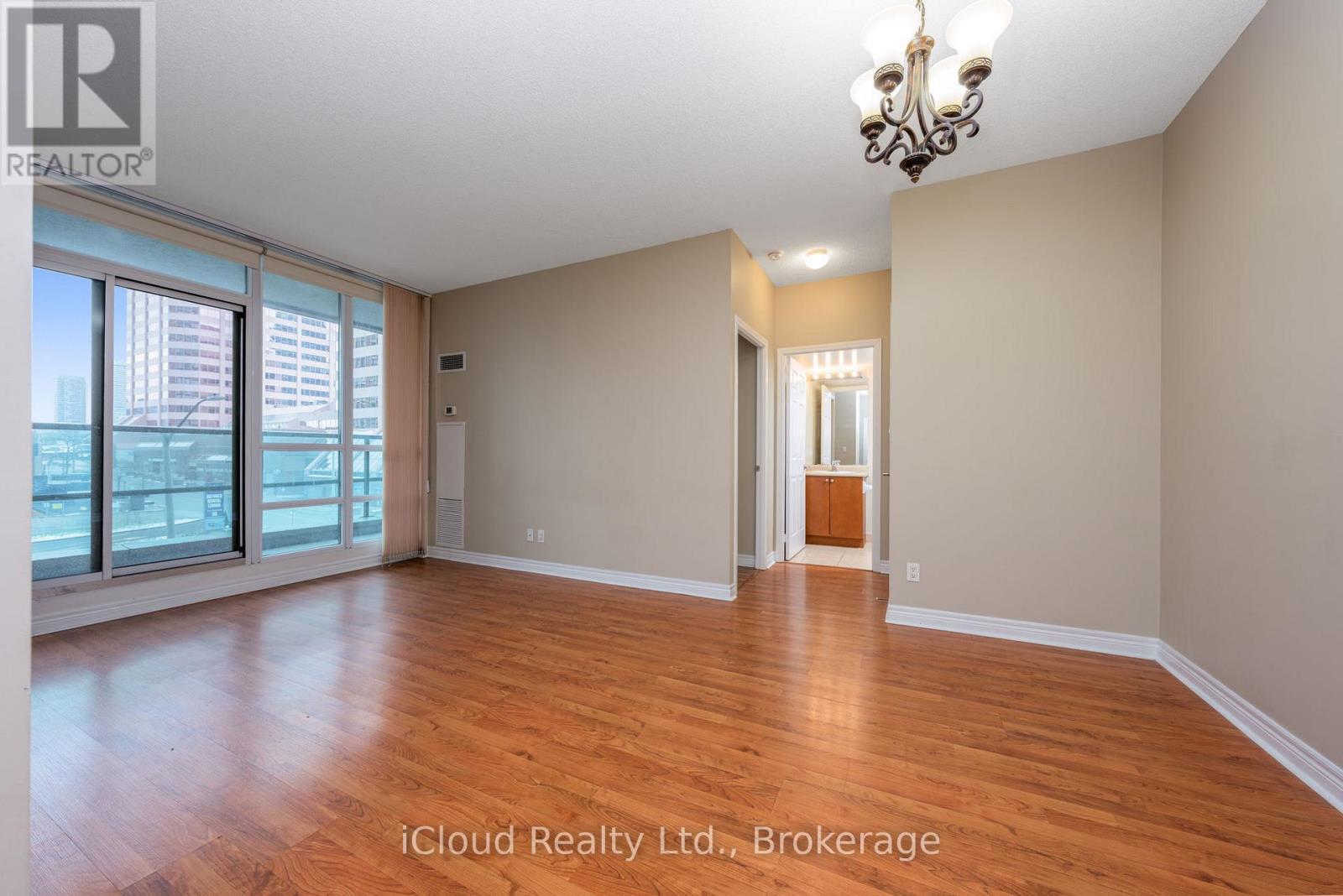 307 - 208 Enfield Place, Mississauga, Ontario  L5B 0G8 - Photo 16 - W12614408