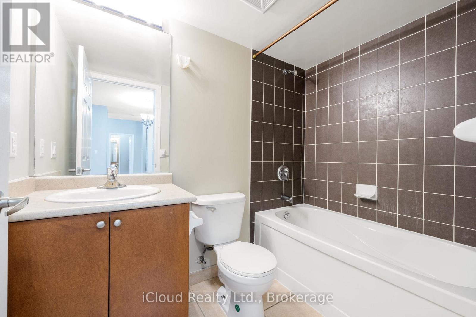 307 - 208 Enfield Place, Mississauga, Ontario  L5B 0G8 - Photo 17 - W12614408