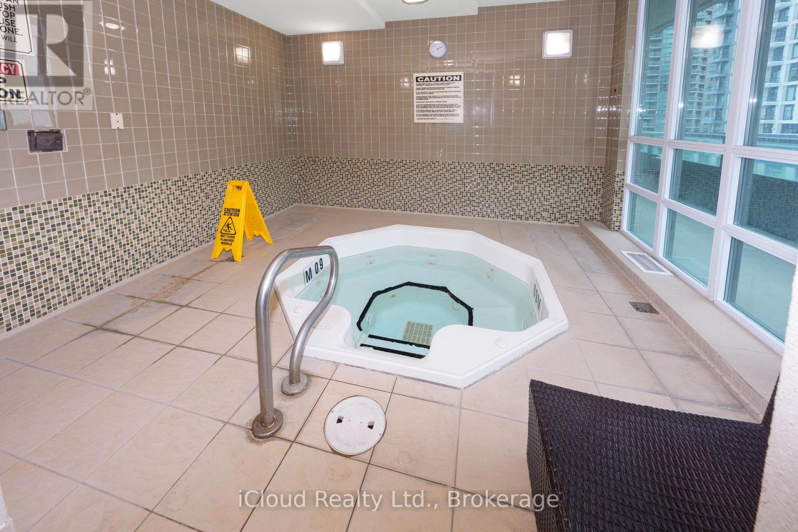 307 - 208 Enfield Place, Mississauga, Ontario  L5B 0G8 - Photo 19 - W12614408