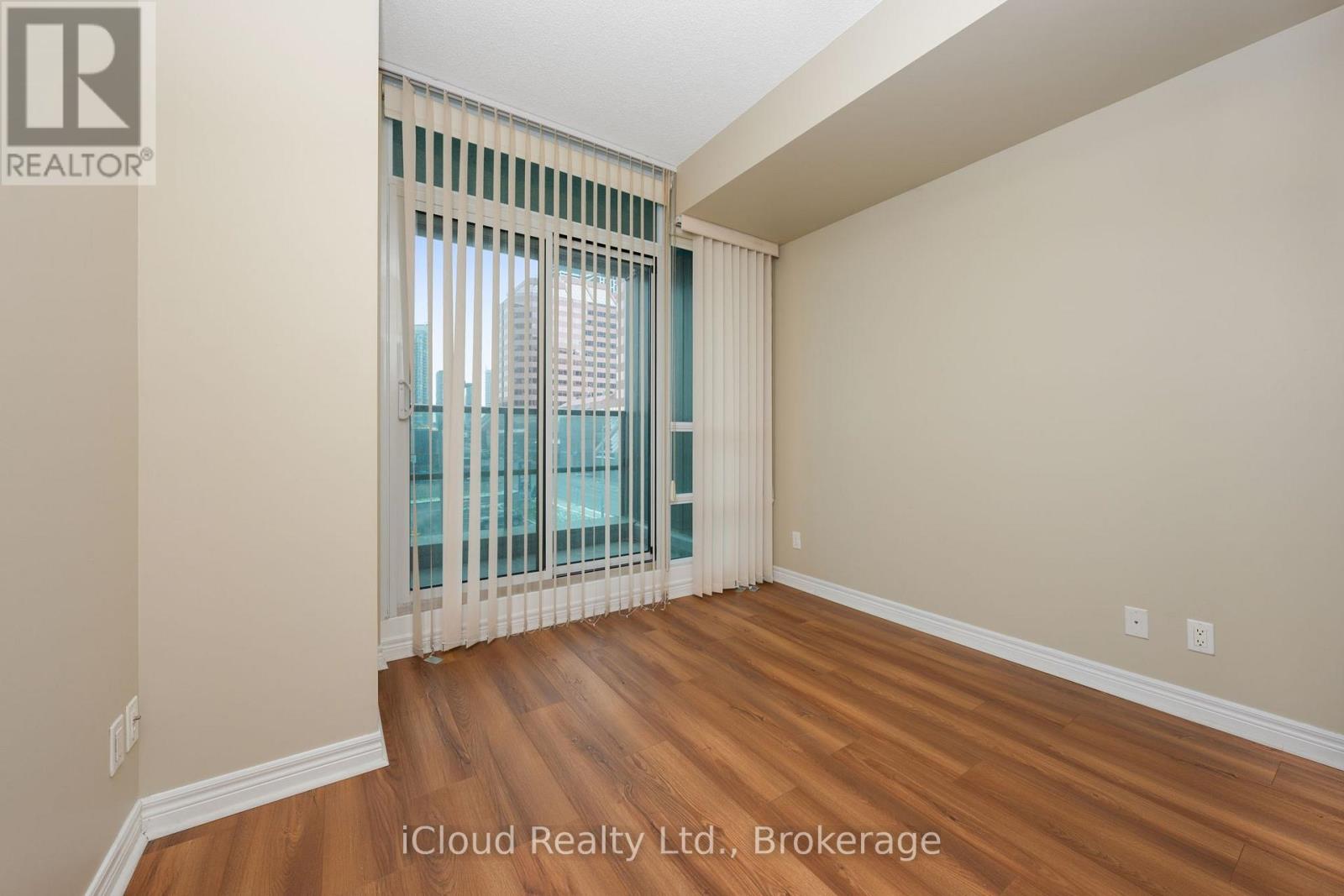 307 - 208 Enfield Place, Mississauga, Ontario  L5B 0G8 - Photo 25 - W12614408