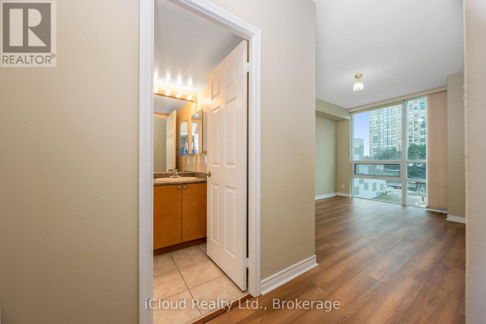 307 - 208 Enfield Place, Mississauga, Ontario  L5B 0G8 - Photo 26 - W12614408