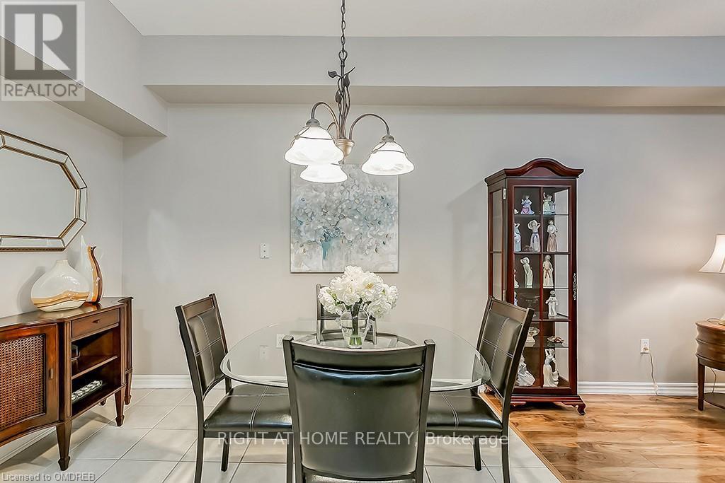 305 - 391 Plains Road E, Burlington, Ontario  L7T 4M2 - Photo 16 - W12614412