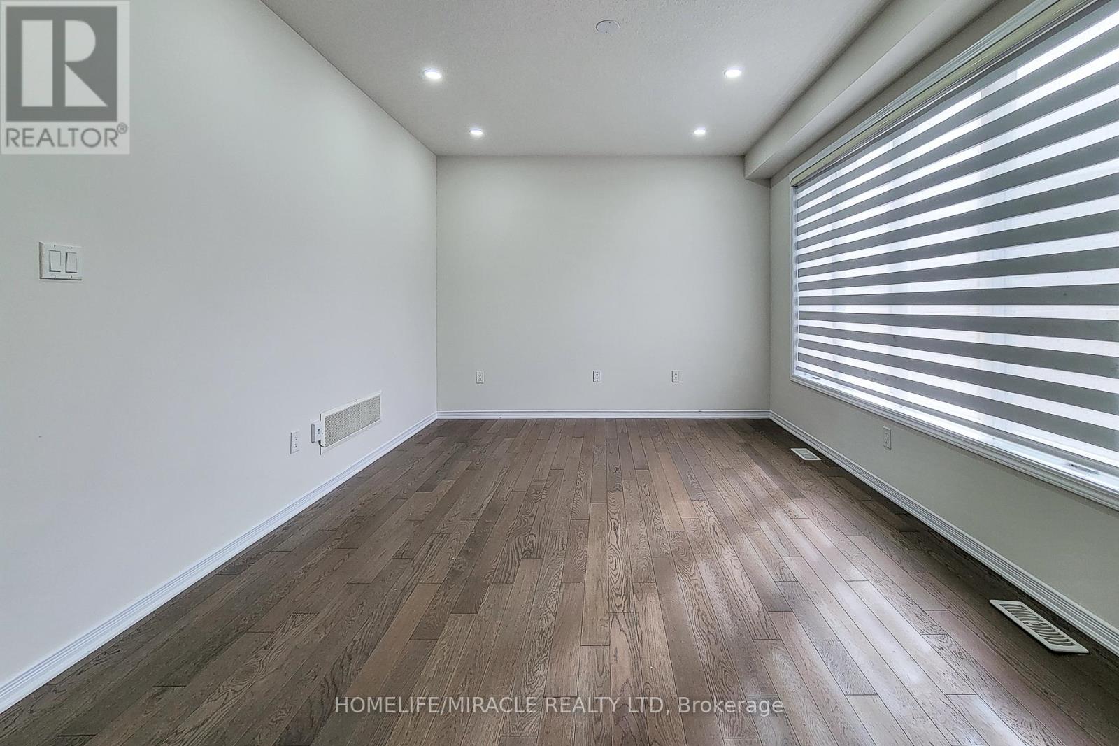 63 Magdalena Street, Hamilton, Ontario  L8J 0M3 - Photo 13 - X12614394