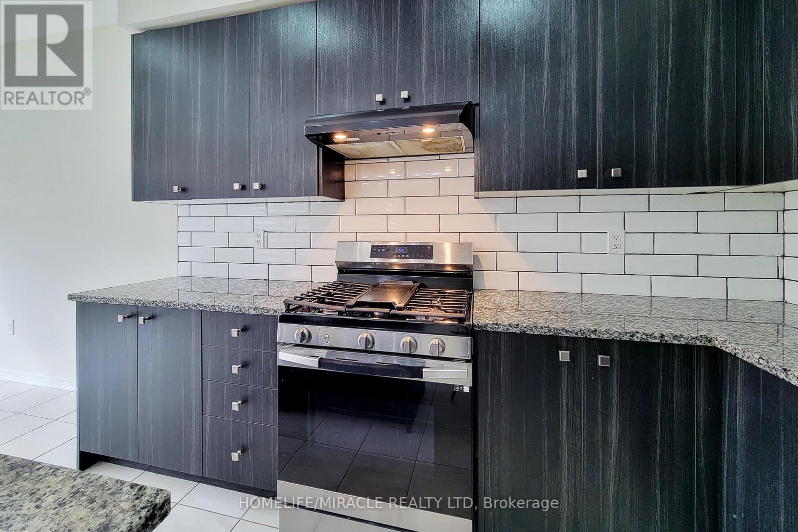 63 Magdalena Street, Hamilton, Ontario  L8J 0M3 - Photo 20 - X12614394