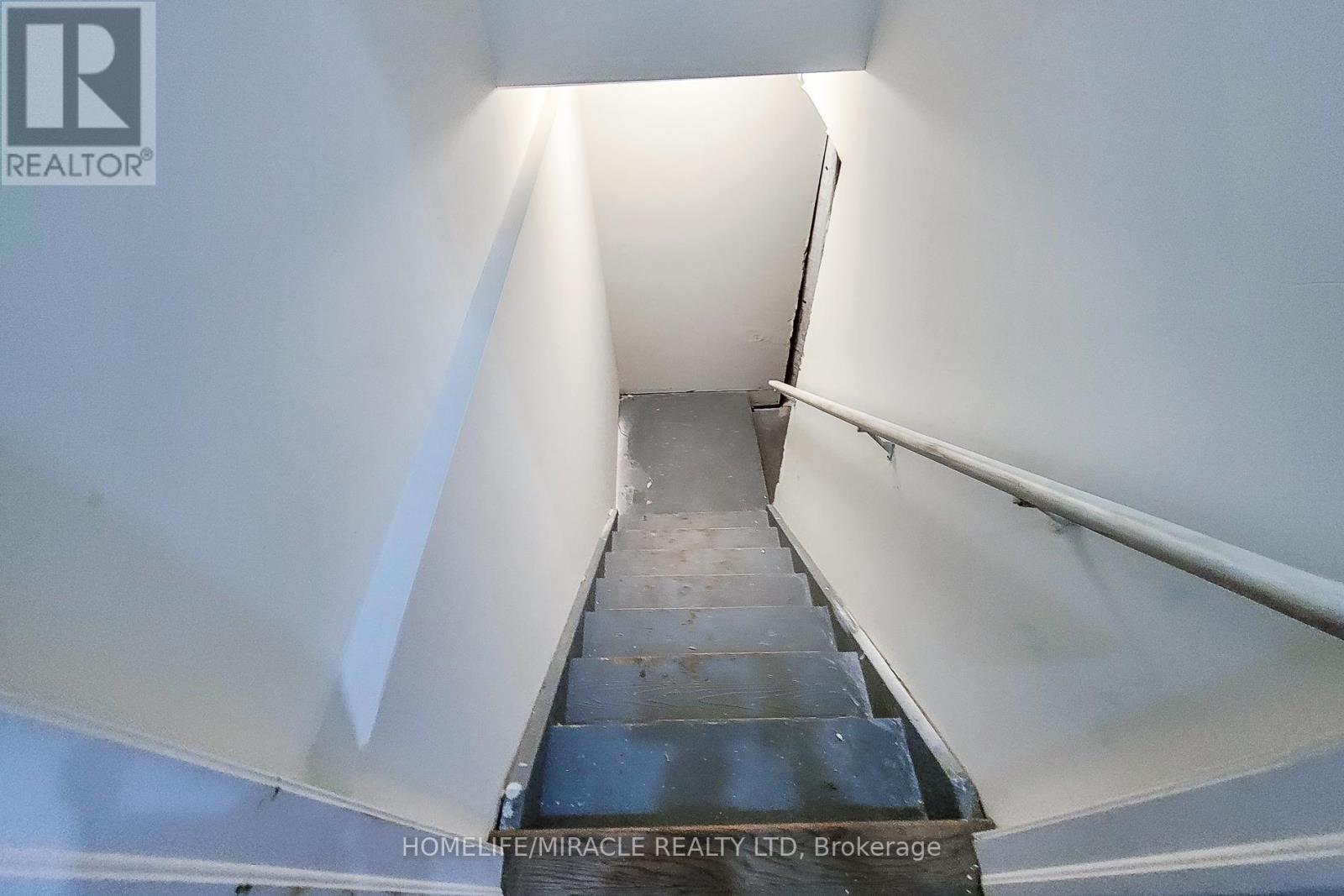 63 Magdalena Street, Hamilton, Ontario  L8J 0M3 - Photo 45 - X12614394