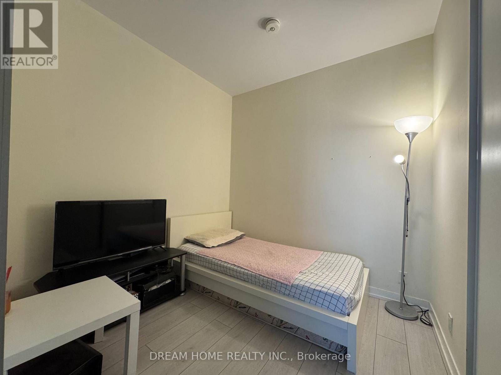 2805 - 898 Portgage Parkway, Vaughan, Ontario  L4K 0J6 - Photo 13 - N12592576