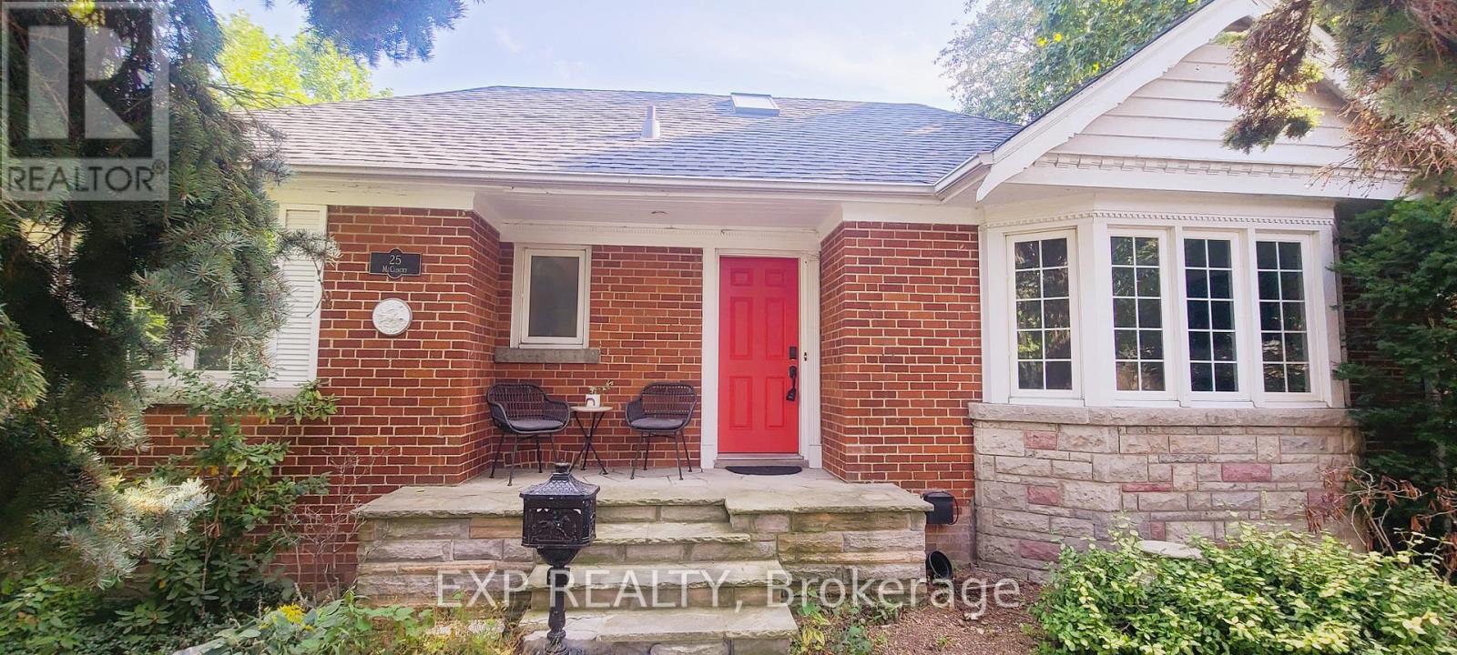 25 MCCLINCHY AVENUE, Toronto, Ontario