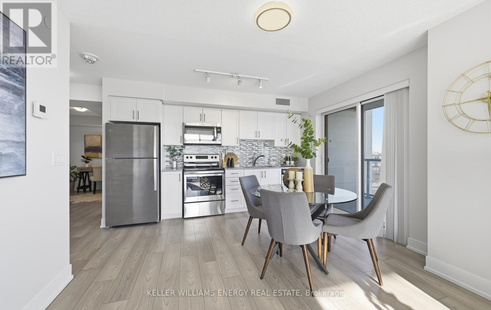 504 - 1255 Bayly Street, Pickering, Ontario  L1W 0B6 - Photo 3 - E12614452