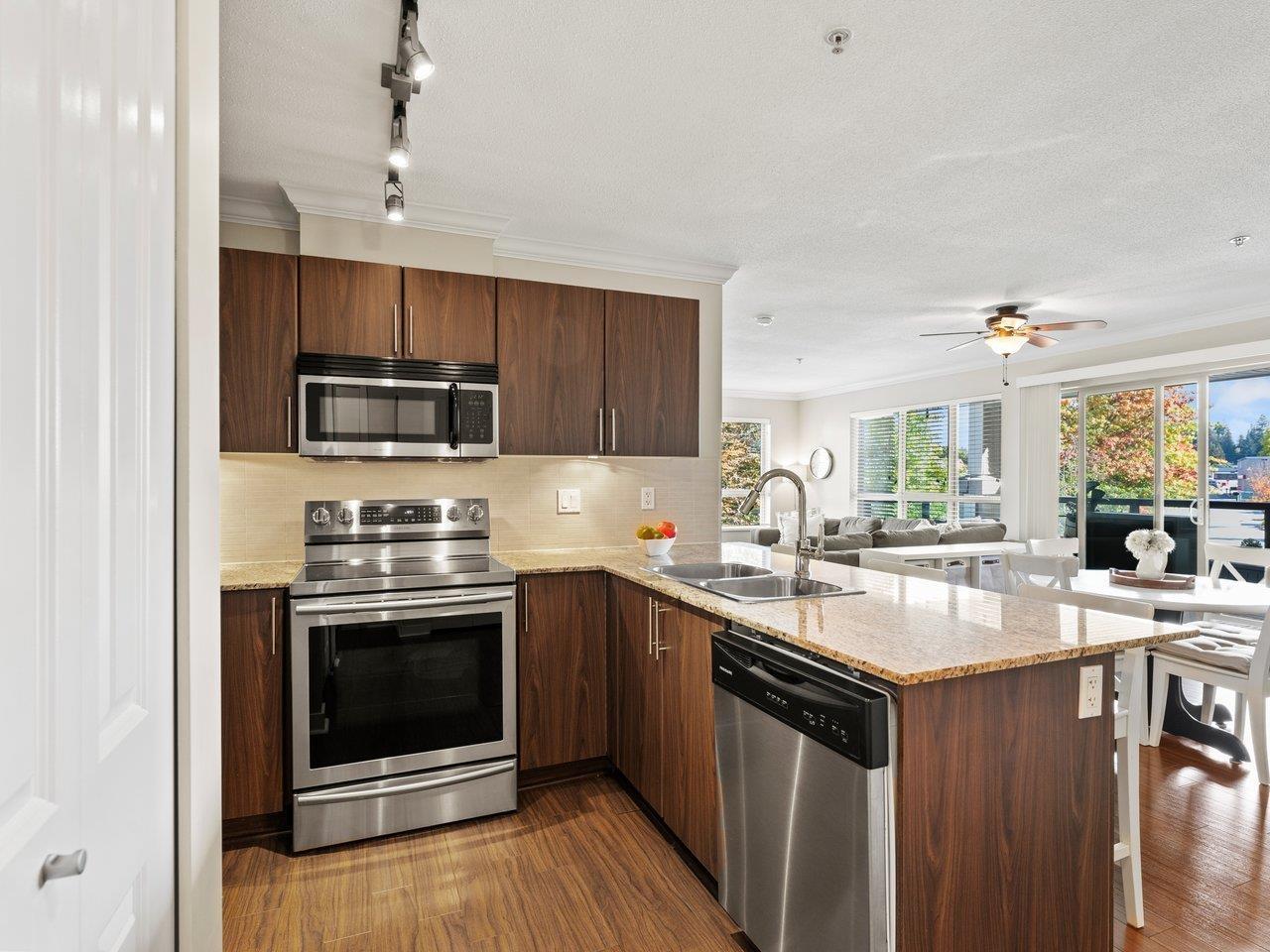 B203 8929 202 Street, Langley, British Columbia  V2Y 3K1 - Photo 4 - R3059972