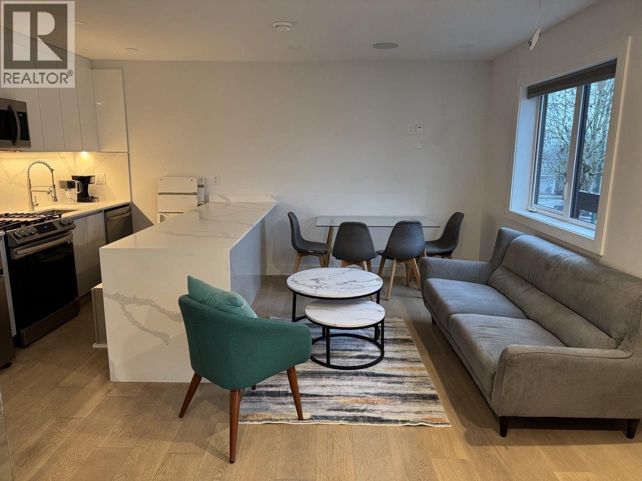 2881 E Georgia Street, Vancouver, British Columbia  V5K 2K3 - Photo 1 - R3073155