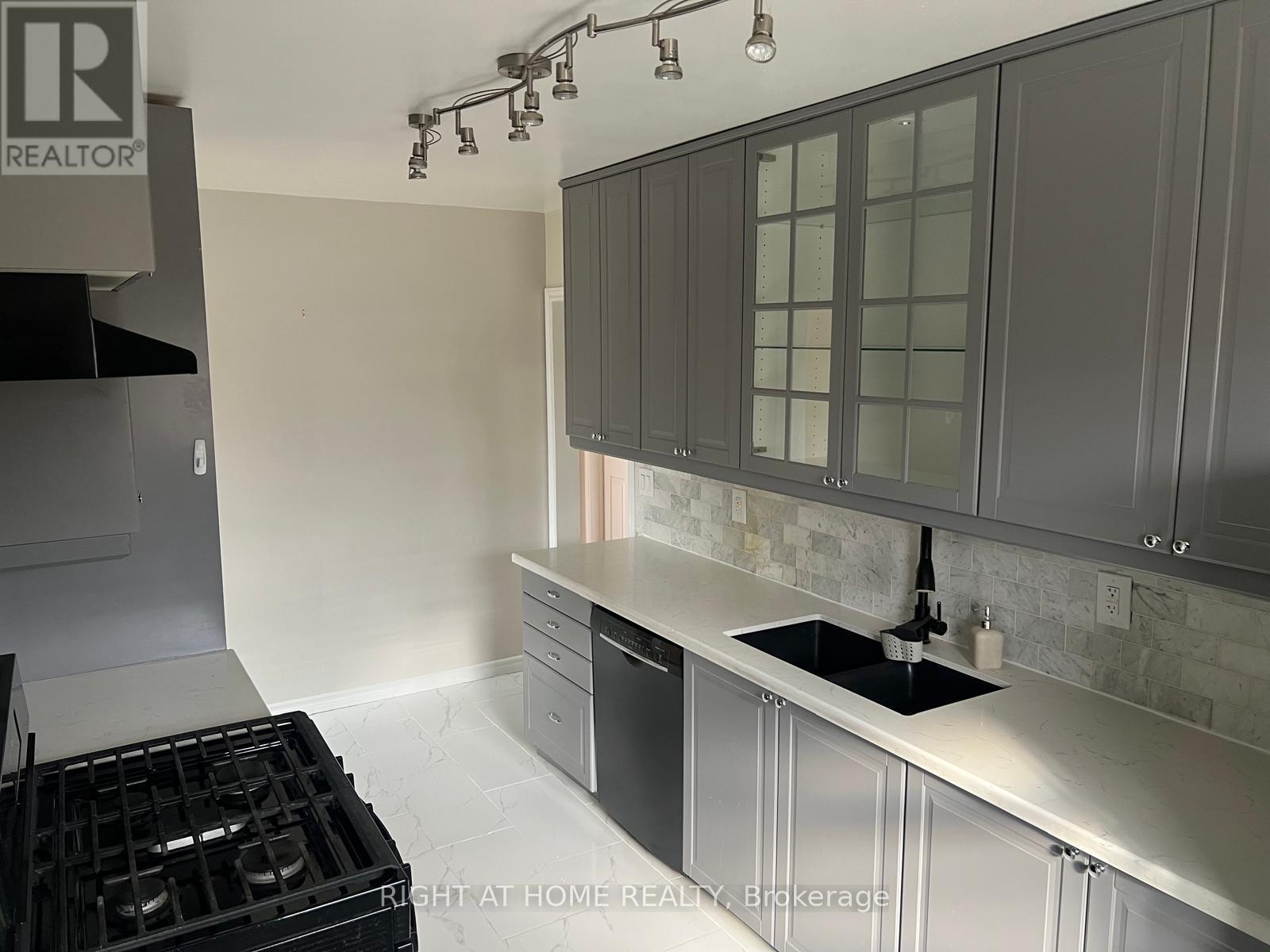 Unknown Address, ,     - Photo 10 - E12614444