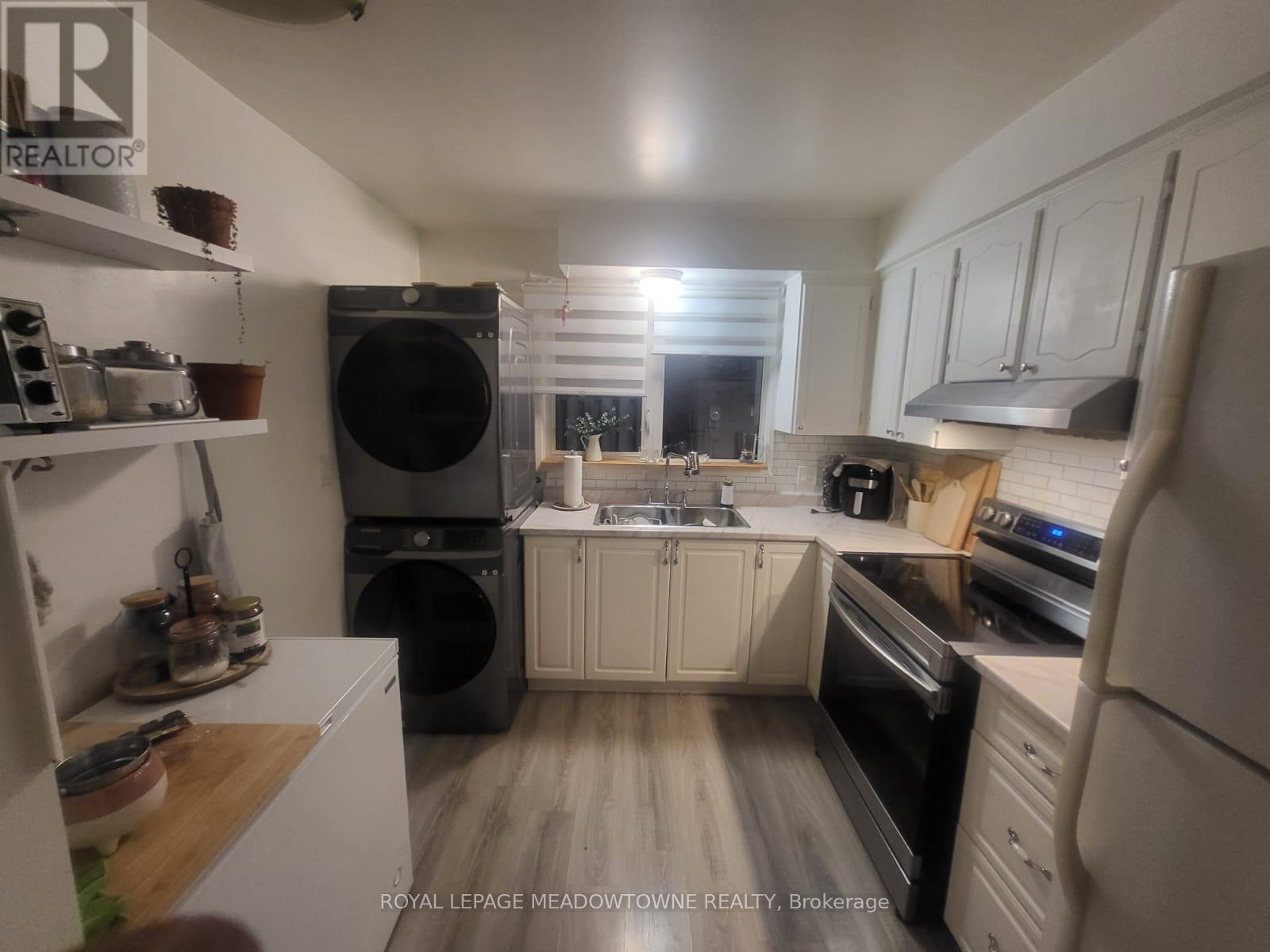 Main - 15 Lafayette Drive, St. Catharines, Ontario  L2N 6C1 - Photo 7 - X12614288