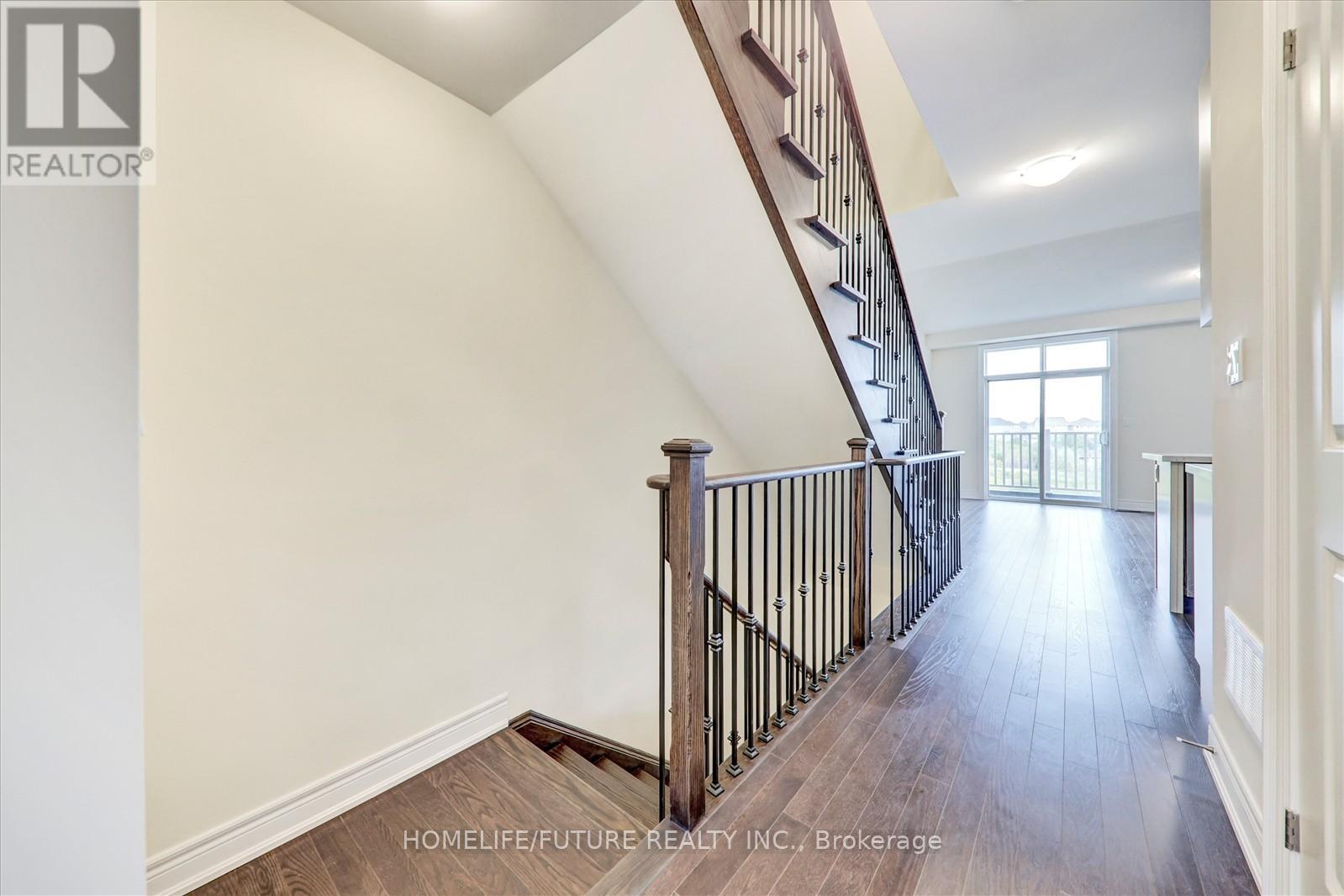 10 Andress Way, Markham, Ontario  L3S 3J5 - Photo 12 - N12614448