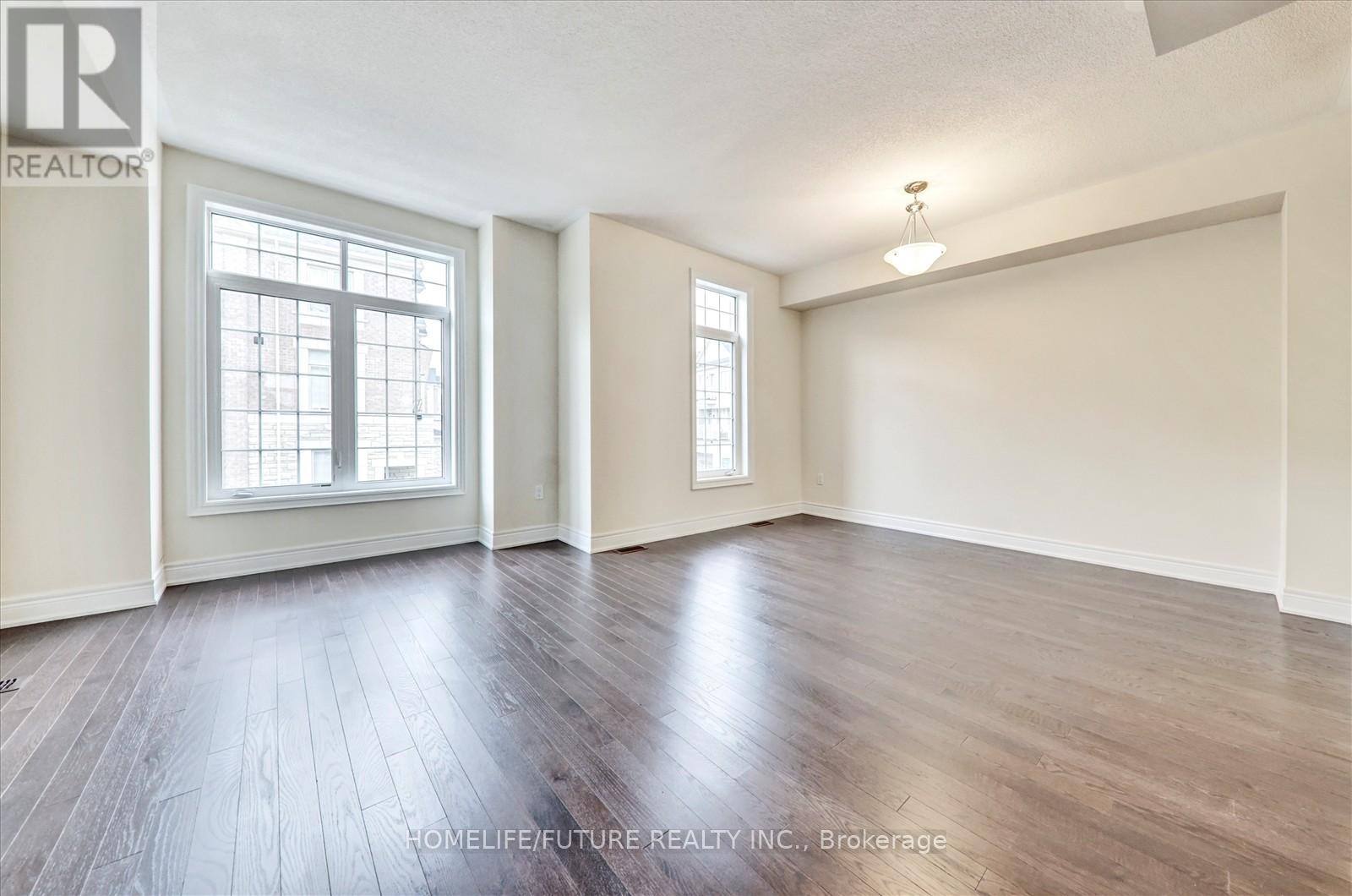 10 Andress Way, Markham, Ontario  L3S 3J5 - Photo 13 - N12614448