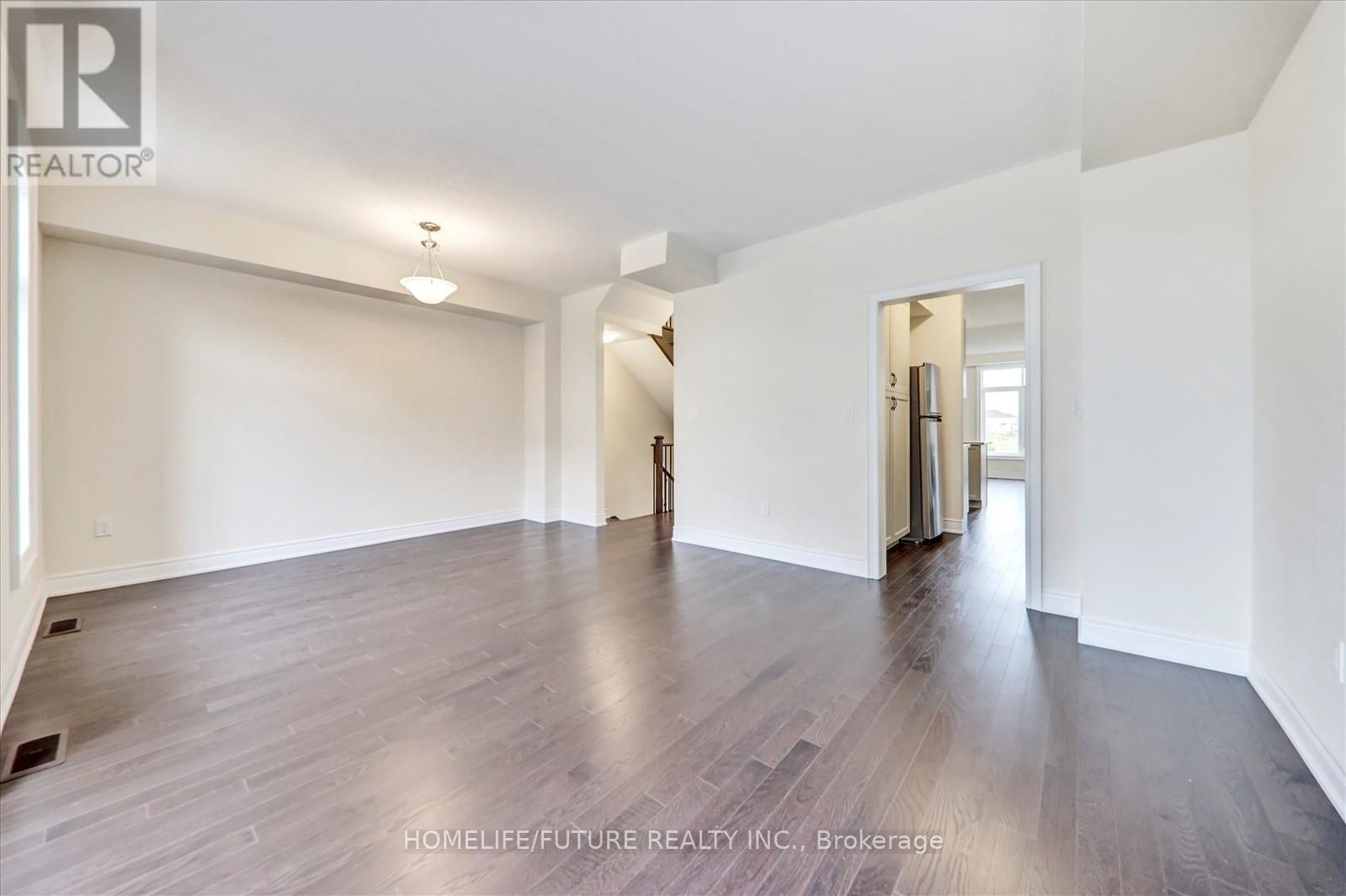 10 Andress Way, Markham, Ontario  L3S 3J5 - Photo 14 - N12614448