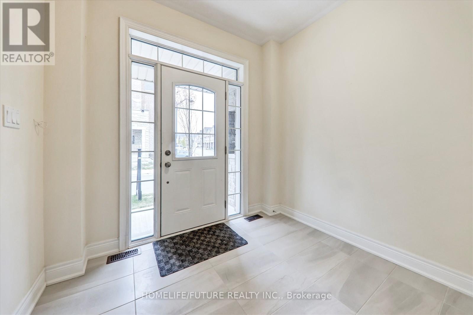 10 Andress Way, Markham, Ontario  L3S 3J5 - Photo 5 - N12614448