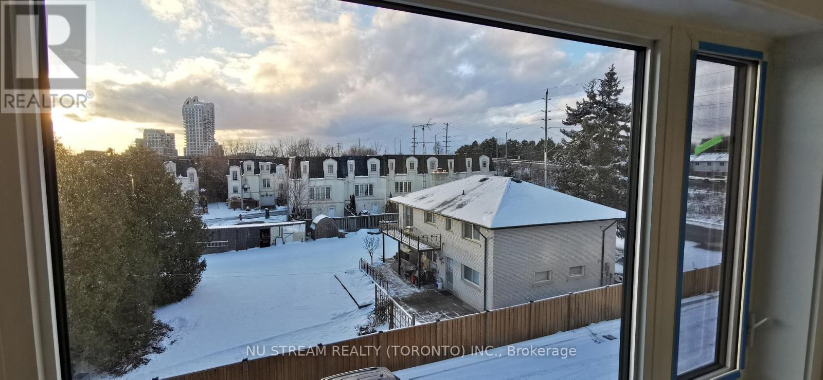 9 Carl Hill Lane, Richmond Hill, Ontario  L4C 5W8 - Photo 14 - N12614456