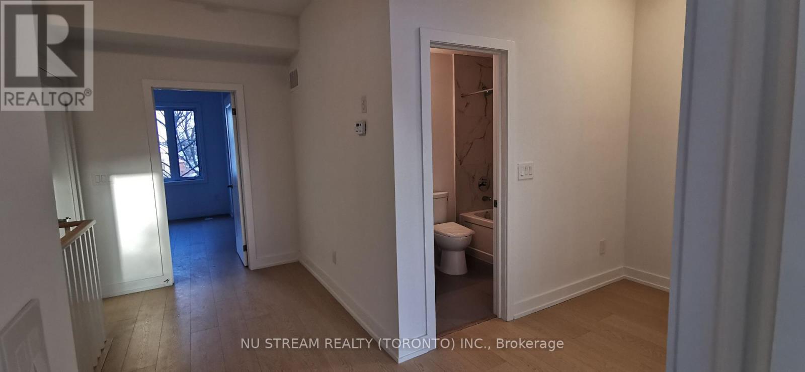 9 Carl Hill Lane, Richmond Hill, Ontario  L4C 5W8 - Photo 20 - N12614456