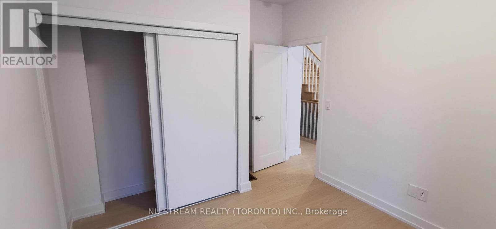 9 Carl Hill Lane, Richmond Hill, Ontario  L4C 5W8 - Photo 23 - N12614456