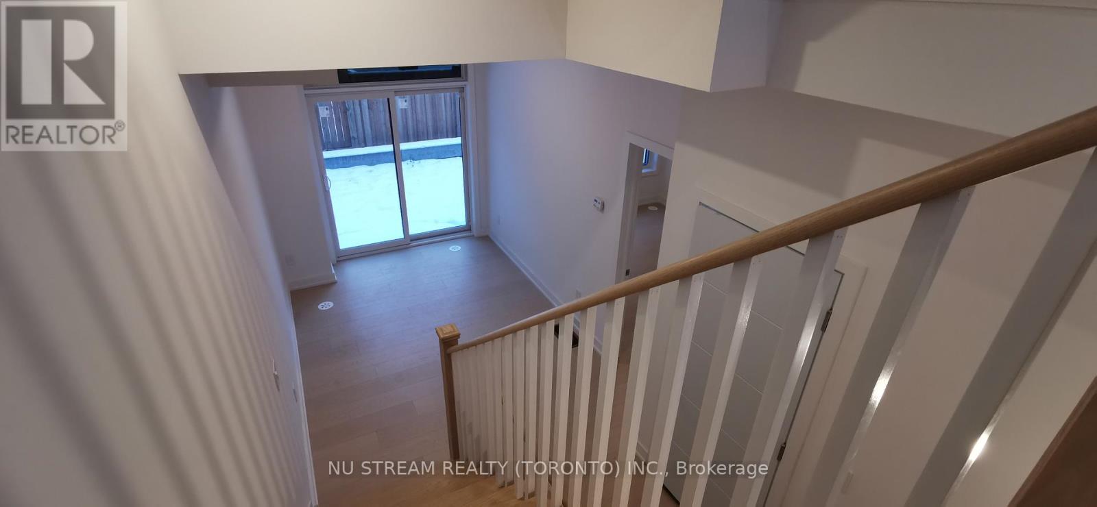 9 Carl Hill Lane, Richmond Hill, Ontario  L4C 5W8 - Photo 24 - N12614456