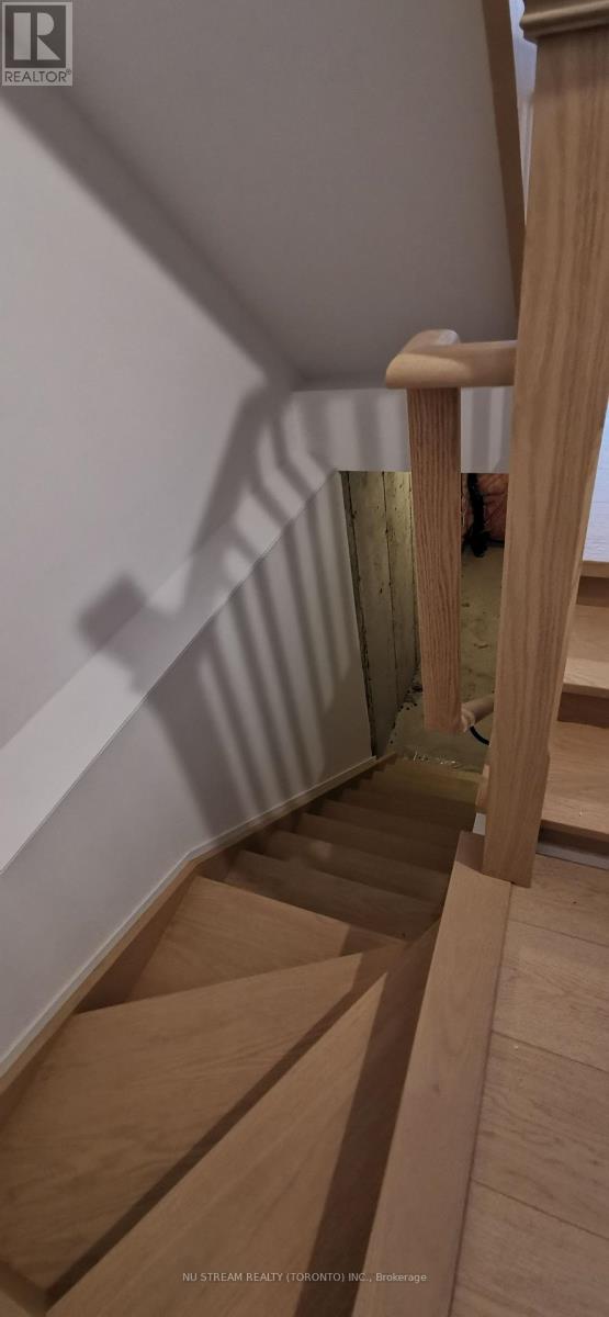 9 Carl Hill Lane, Richmond Hill, Ontario  L4C 5W8 - Photo 28 - N12614456