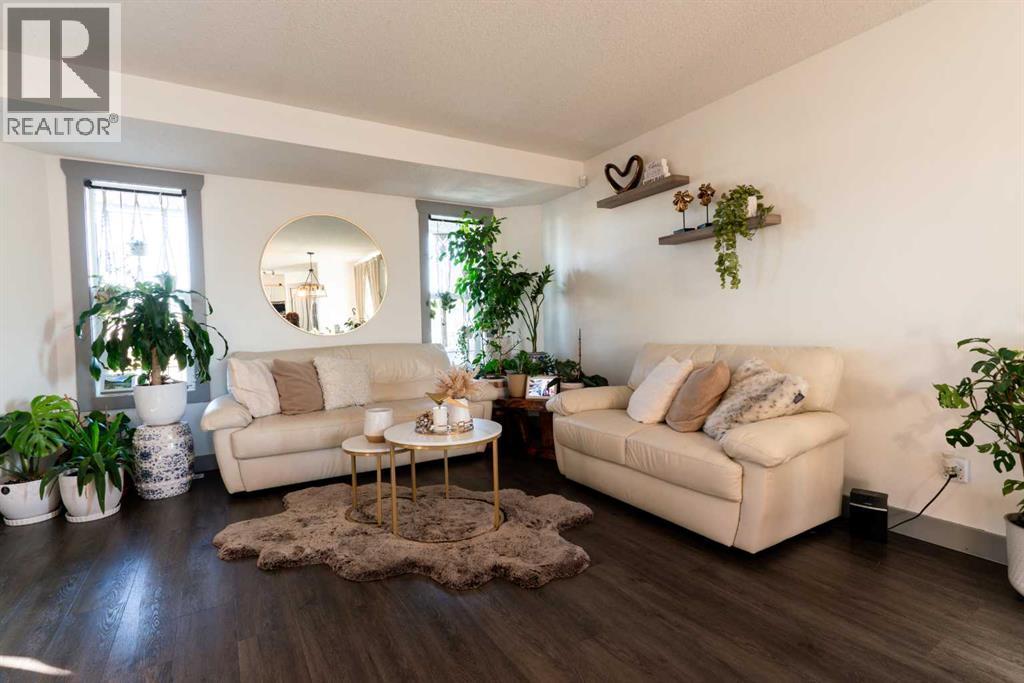 6902 90 Street, Grande Prairie, Alberta  T8X 0C1 - Photo 5 - A2273005