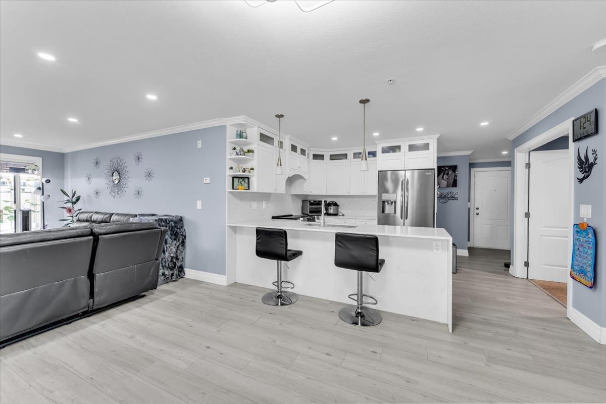 103 45753 Stevenson Road, Sardis East Vedder, Chilliwack, British Columbia  V2R 0K8 - Photo 2 - R3073111