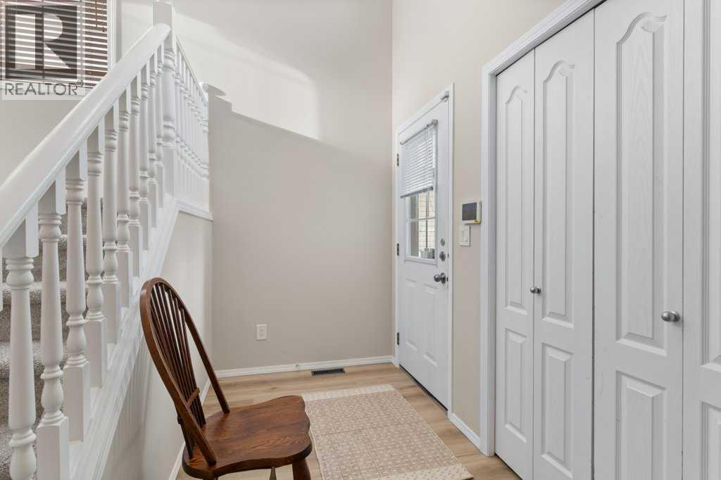 3 Amlee Close, Red Deer, Alberta  T4R 3G2 - Photo 3 - A2273155