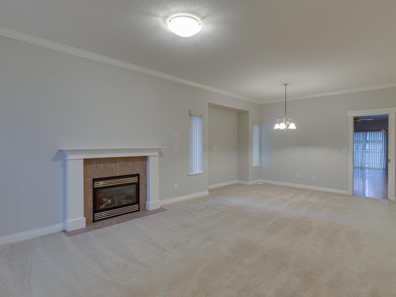 33833 Findlay Court, Mission, British Columbia  V2V 7P6 - Photo 5 - R3071400