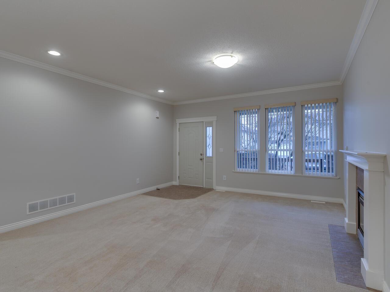 33833 Findlay Court, Mission, British Columbia  V2V 7P6 - Photo 7 - R3071400