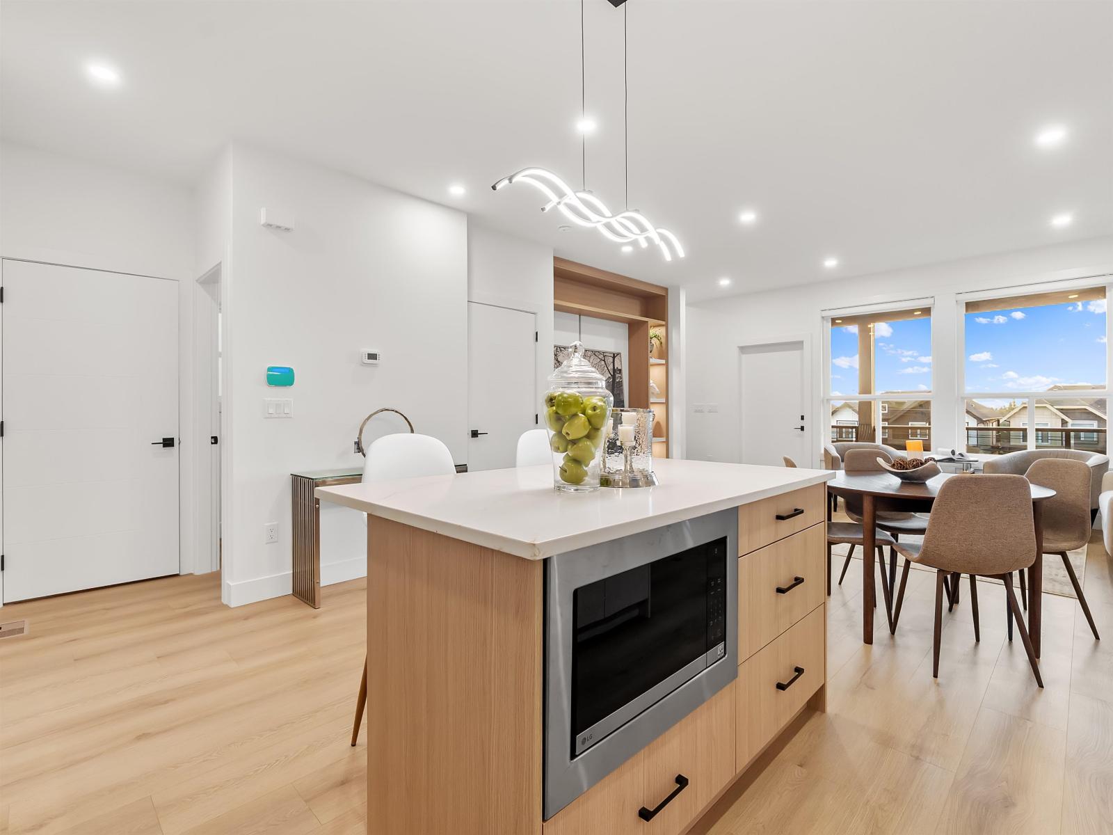 101 16697 16 Avenue, Surrey, British Columbia  V3S 9X7 - Photo 6 - R3073106