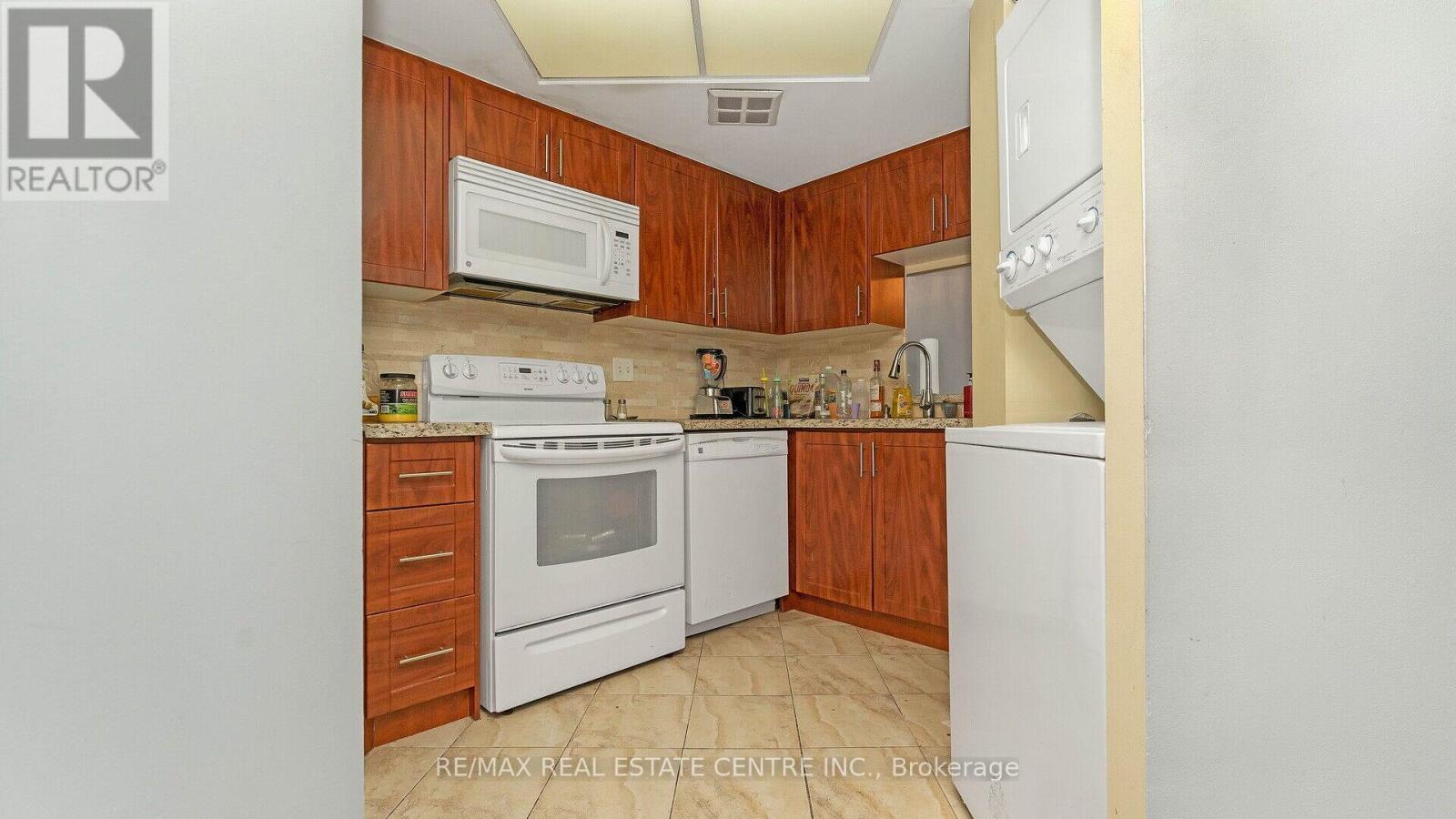 612 - 250 Webb Drive, Mississauga, Ontario  L5B 3Z4 - Photo 34 - W12614424