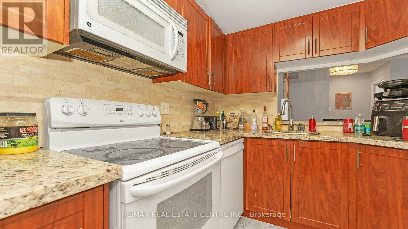 612 - 250 Webb Drive, Mississauga, Ontario  L5B 3Z4 - Photo 35 - W12614424