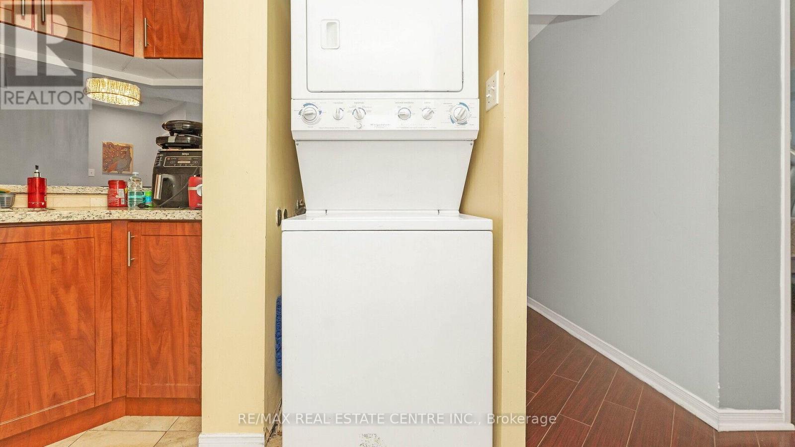 612 - 250 Webb Drive, Mississauga, Ontario  L5B 3Z4 - Photo 36 - W12614424