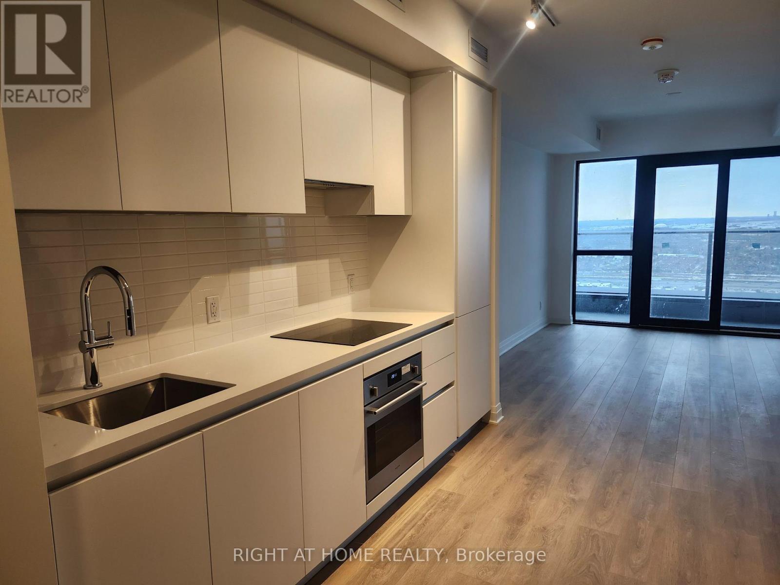 3709 - 4015 The Exchange Street, Mississauga, Ontario  L5B 0N9 - Photo 5 - W12614426