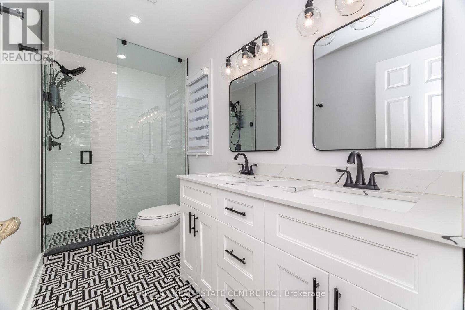 15 Brookbank Court, Brampton, Ontario  L6Z 3G4 - Photo 23 - W12614436