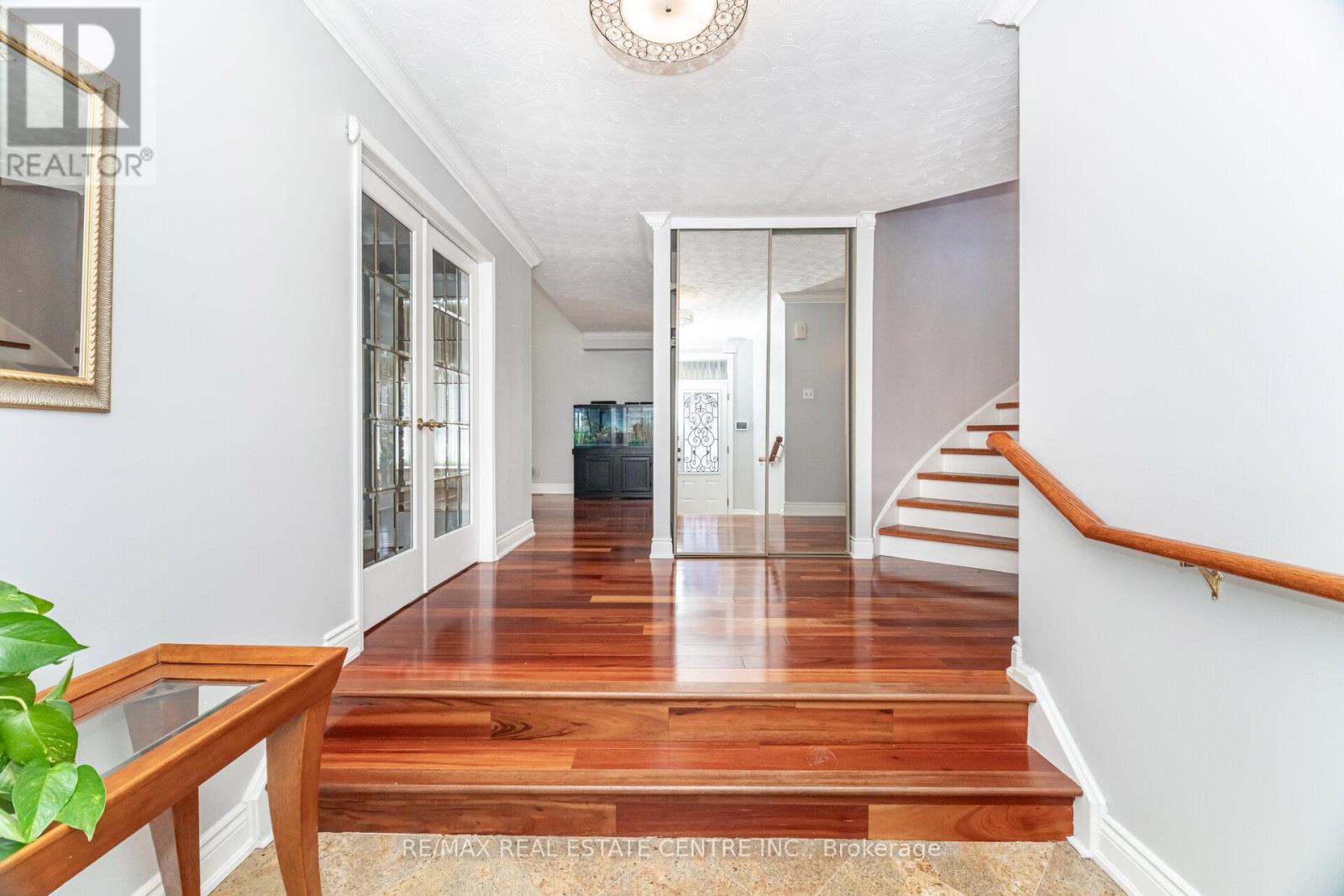 15 Brookbank Court, Brampton, Ontario  L6Z 3G4 - Photo 27 - W12614436