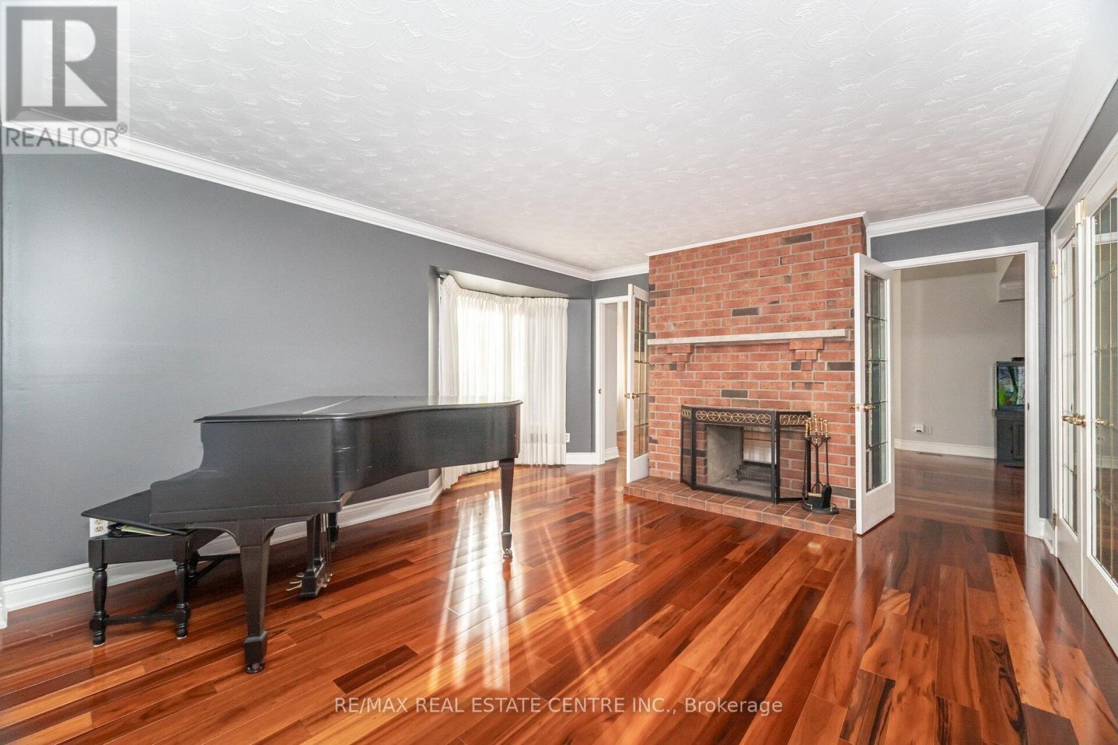 15 Brookbank Court, Brampton, Ontario  L6Z 3G4 - Photo 30 - W12614436