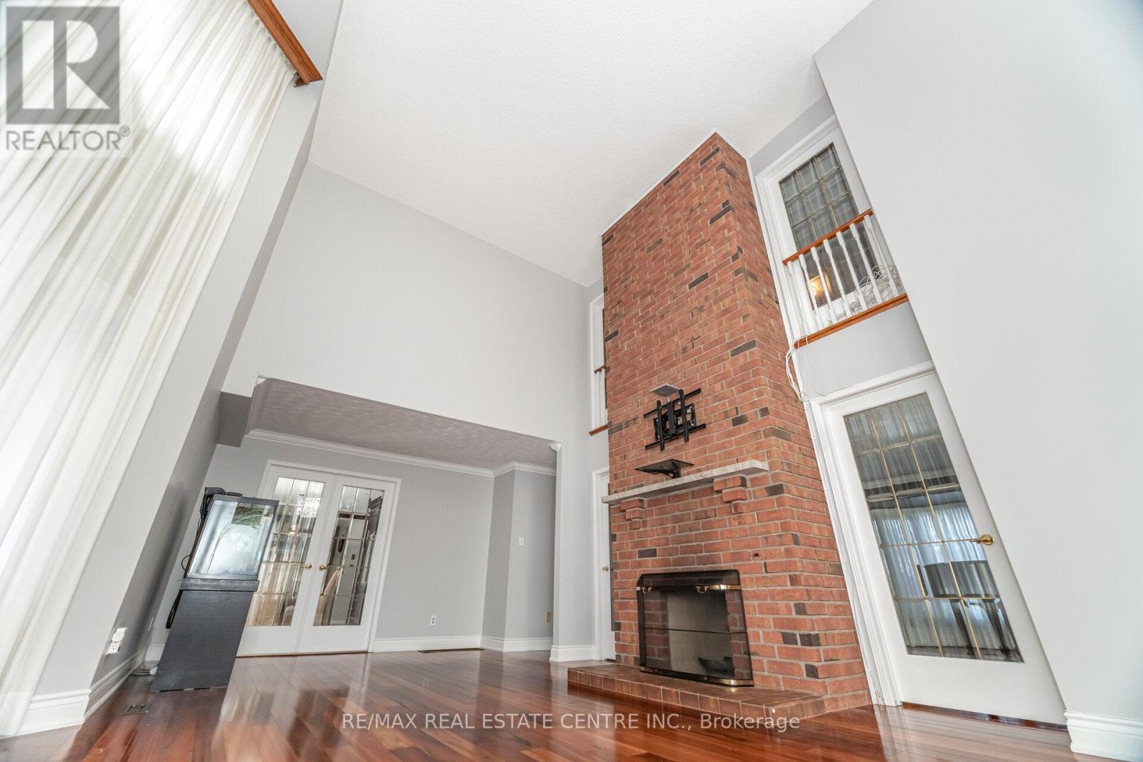 15 Brookbank Court, Brampton, Ontario  L6Z 3G4 - Photo 34 - W12614436