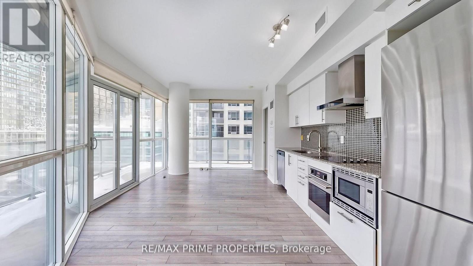 1116 - 352 Front Street W, Toronto, Ontario  M5V 0K3 - Photo 10 - C12614252