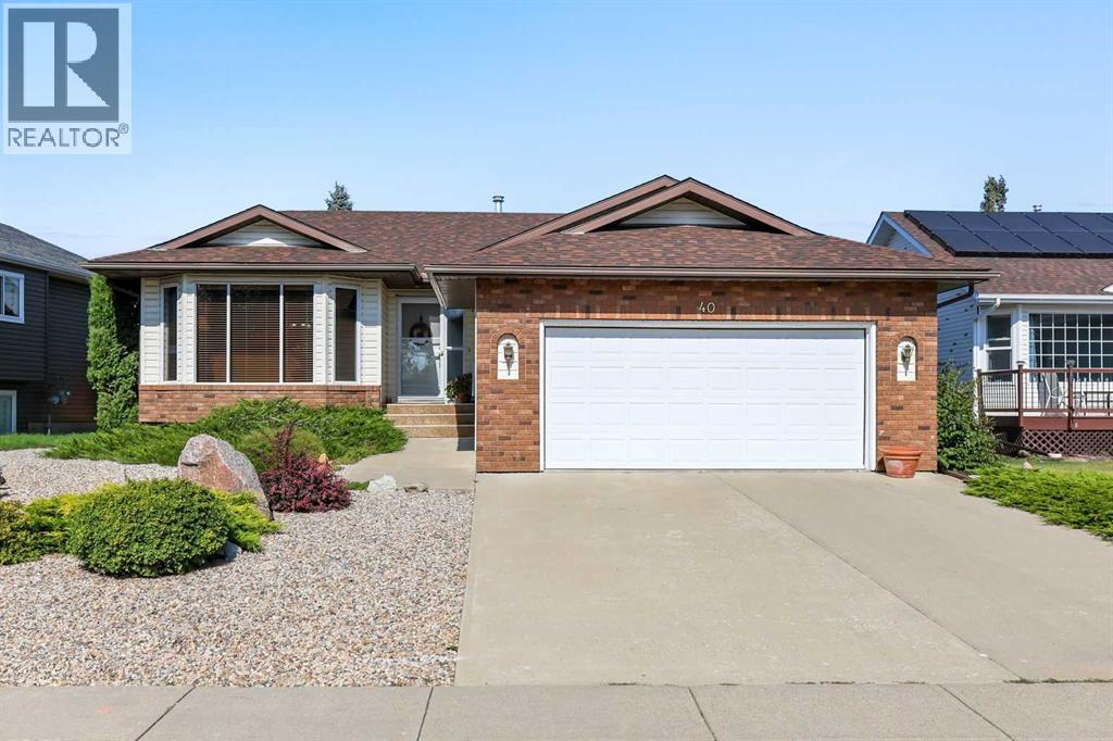 40 Green Meadow Drive, Strathmore, Alberta  T1P 1H2 - Photo 2 - A2274100