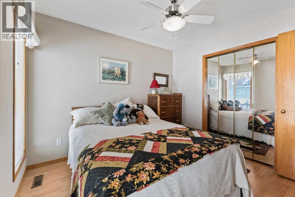 40 Green Meadow Drive, Strathmore, Alberta  T1P 1H2 - Photo 18 - A2274100