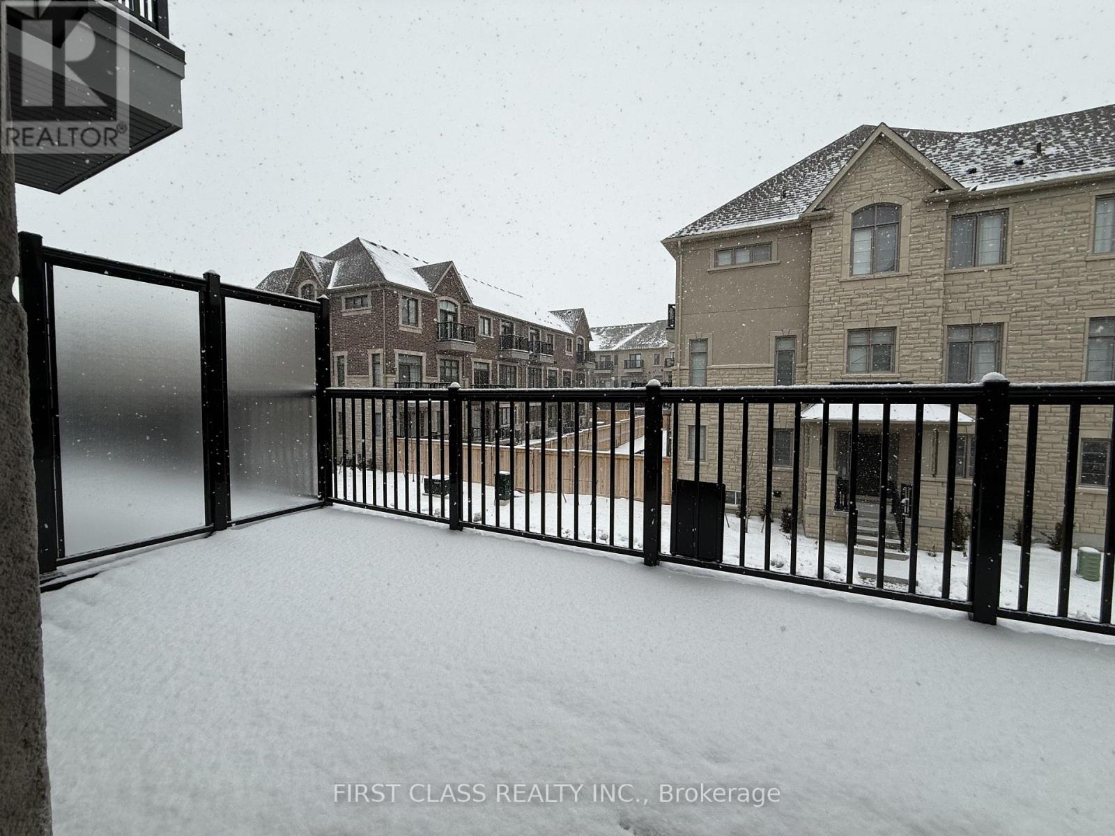 28 Gardeners Lane, Markham, Ontario  L6C 3L5 - Photo 12 - N12614472