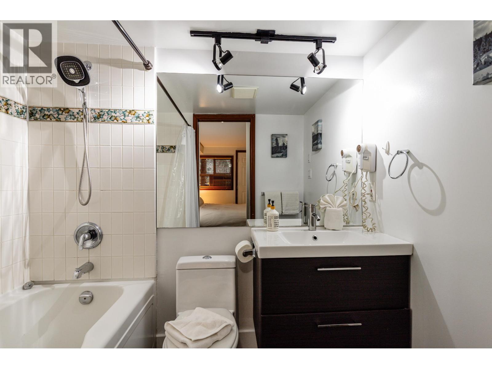 24/24a 4388 Northlands Boulevard, Whistler, British Columbia  V8E 1C6 - Photo 10 - R3073123