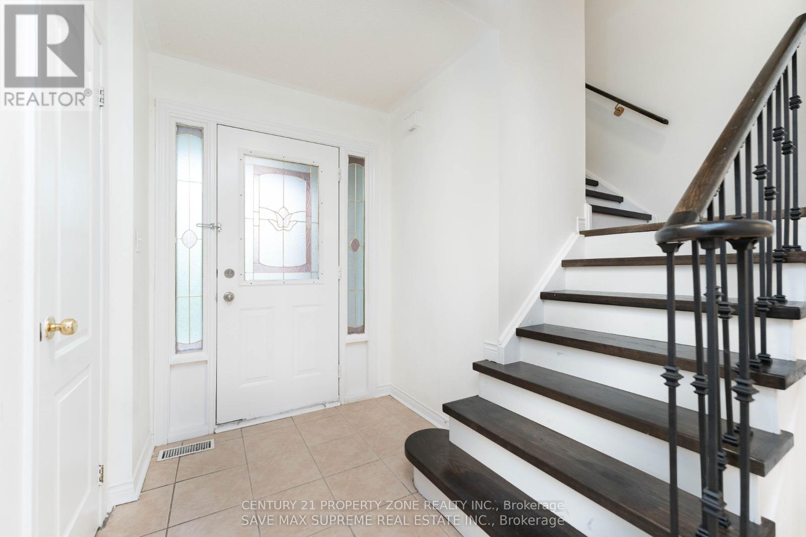 51 Quarry Edge Drive, Brampton, Ontario  L6V 4L5 - Photo 3 - W12614478