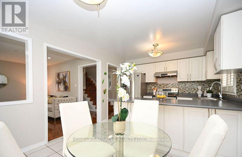 13 Galveston Crescent, Brampton, Ontario  L7A 3R6 - Photo 6 - W12614484